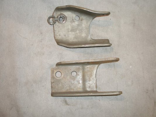 ENGINE MOUNT BRACKETS 003 (Small).JPG