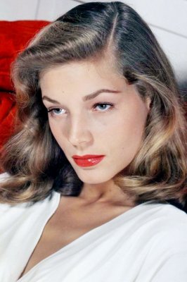 lauren-bacall_v_12aug14_getty_b_426x639.jpg