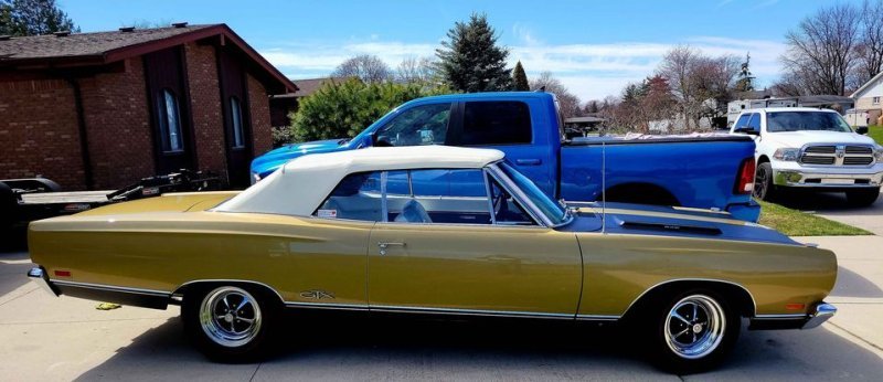 '69 Plymouth GTX Convertible Y4 gold 2.jpg