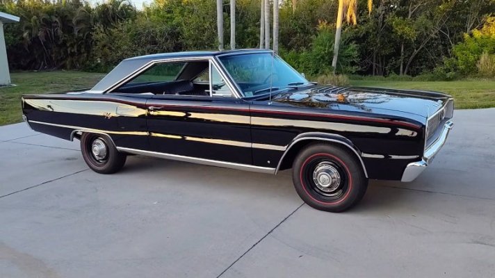 triple-black-1967-dodge-coronet-r-t-doesn-t-need-a-hemi-to-stand-out_9.jpg