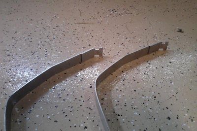 SSgastankstraps3.jpg SSgastankstraps3.jpg
