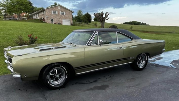 523 '68 Plymouth GTX.jpg