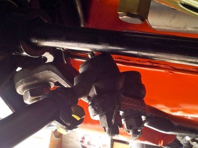 Tie rod clearance 1.jpg Tie rod clearance 1.jpg