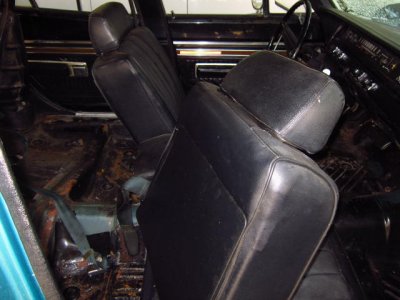 69 bench seat 003.JPG