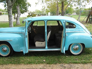 48 sedan Plymouth 007.JPG
