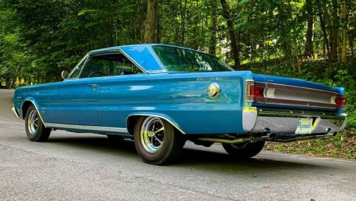 '67 Plymouth Hemi Belvedere GTX (2).jpg