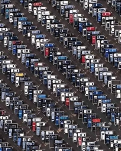 Parking lot in Japan.jpg