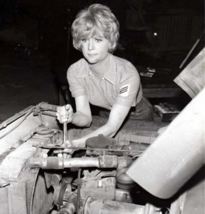 Joan-Staley 3.jpg