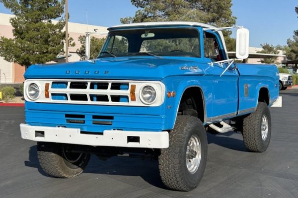 1969_dodge_power-wagon_img_0759-45580.jpeg