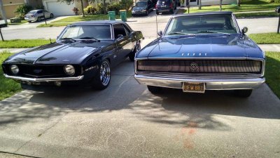 charger camaro in driveway.jpg charger camaro in driveway.jpg