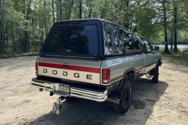 1993_dodge_power-ram-w250_img_2722-59656.jpeg