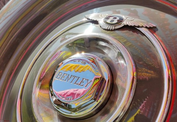 Wheel Cap, Bently.jpeg