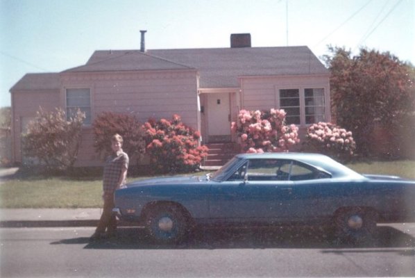 Plymouth '70 Road Runner yesterday & today 1.jpg