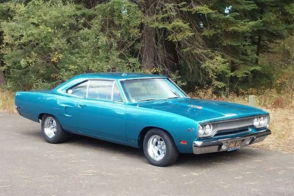 Plymouth '70 Road Runner yesterday & today 2.jpg