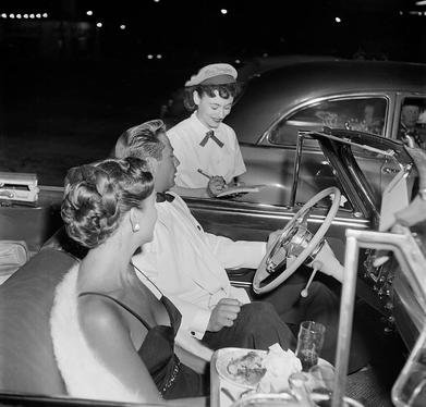 Drive-in_Restaurants_from_the_Past_15.jpg