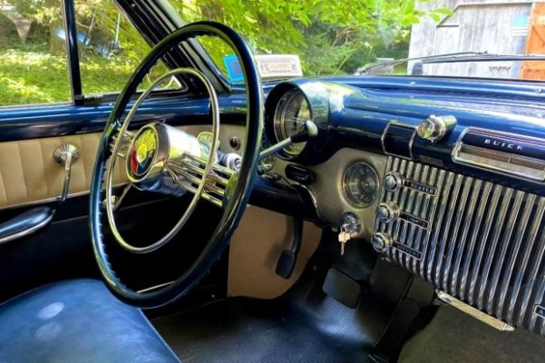 1953_buick_roadmaster_1953-buick-woody-int-2-36772.jpg