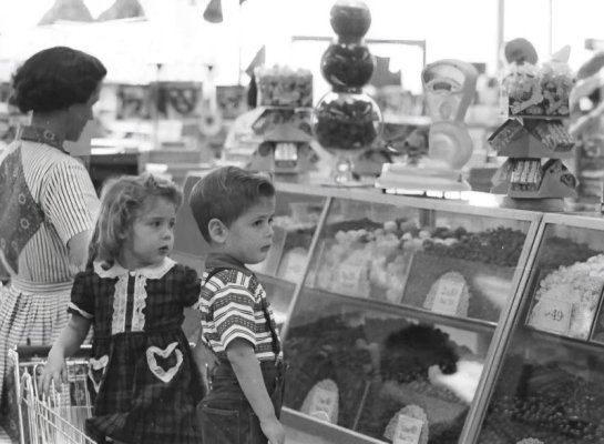 GettyImages-162039519-Crazy-Things-Boomer-Kids-Did-in-the-Past-candy-is-dandy-1024x808.jpg.pro...jpg