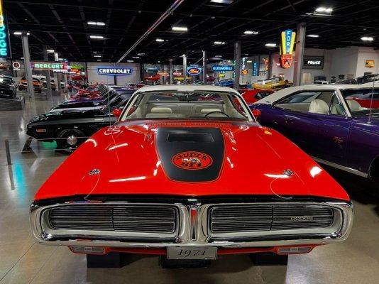 35e18a52-b121-4720-b02d-197311290ed0-Dodge_Super_Bee.jpeg