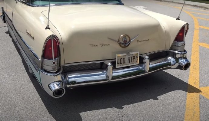 1956-packard-four-hundred-is-a-rare-stunner-with-a-nice-surprise-in-the-trunk_5.jpg