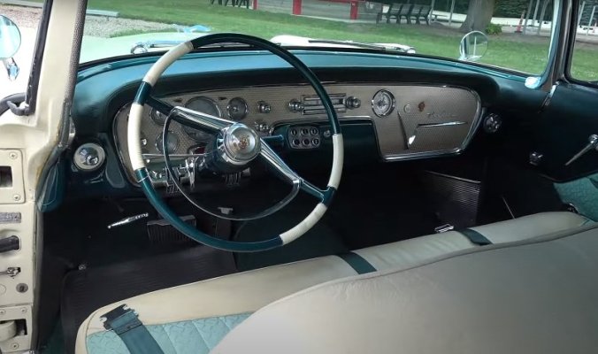 1956-packard-four-hundred-is-a-rare-stunner-with-a-nice-surprise-in-the-trunk_7.jpg