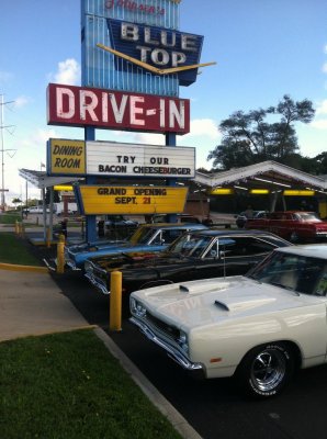 IMG_1585.jpg IMG_1585.jpg