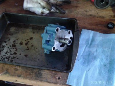 oil pump 2.jpg oil pump 2.jpg