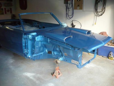 Hood on 019.jpg Hood on 019.jpg