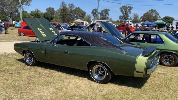 '70 Dodge Charger RT (50).jpg