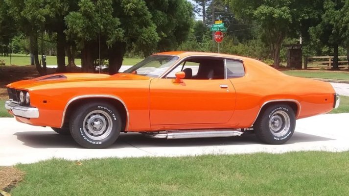 '74 Plymouth Road Runner (21).jpg