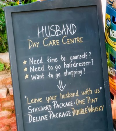 H67YKP-Eat-Up_-Take-a-Look-at-These-Hilarious-Restaurant-Signs-and-Get-Your-Fill-of-Laughter-H...jpg