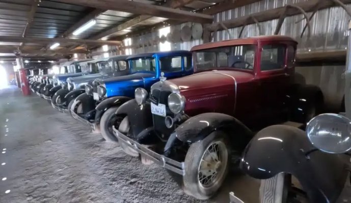 ford-vintage-cars-1024x548.jpg