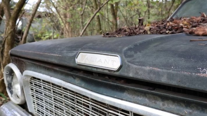 1963-plymouth-valiant-dumped-in-1983-hides-military-secrets-stuck-engine-isn-t-among-them_4.jpg