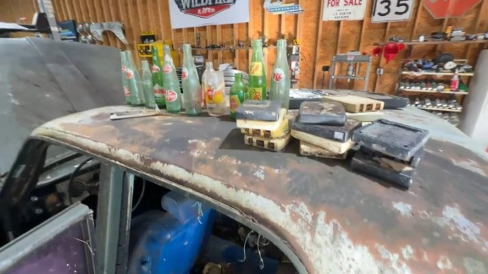 1963-plymouth-valiant-dumped-in-1983-hides-military-secrets-stuck-engine-isn-t-among-them_41.jpg