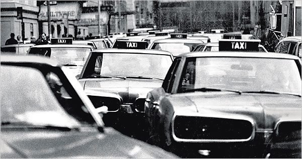 NYC-taxis-1972-e-600x317.jpg