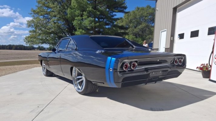 '68 Dodge Hemi Charger Custom (44)b.jpg