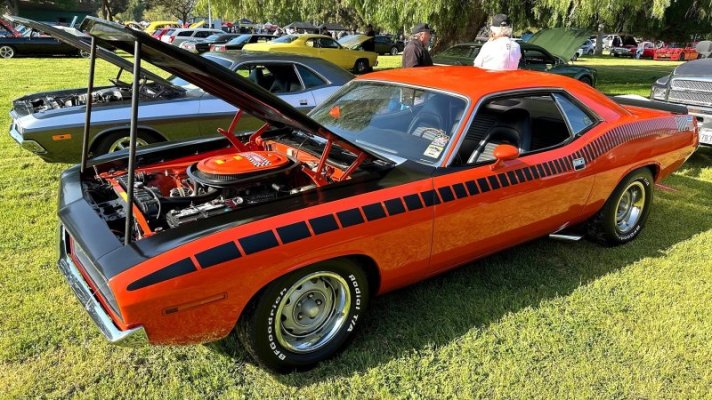 Plymouth '70 AAR ‘Cuda (4).jpg