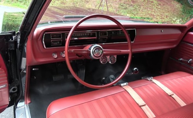 gorgeous-1966-dodge-coronet-took-20-years-to-restore-rocks-426-hemi_5.jpg