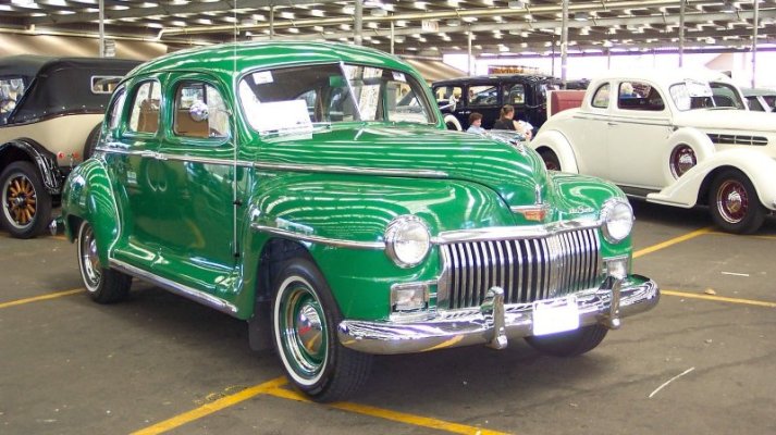 '46 De Soto SP15 sedan (1).jpg