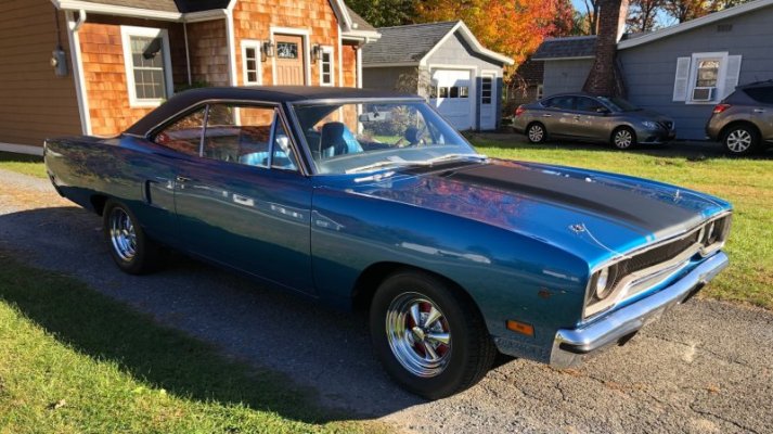 '70 Plymouth Road Runner in B7 Blue (65)a.jpg