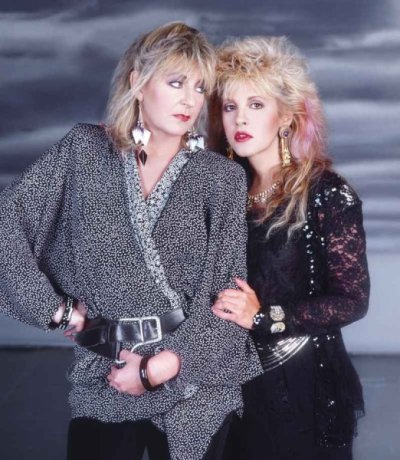 Fleetwood-Mac-Christine-McVie-Admitted-to-Feeling-Jealous-of-Stevie-Nicks-1.jpg