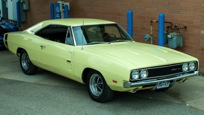 '69 Dodge Hemi Charger 500 (77).jpg
