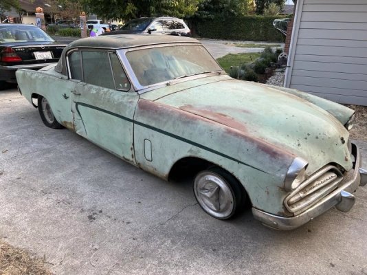 one-owner-1953-studebaker-commander-parked-for-decades-begs-for-second-chance_2.jpg