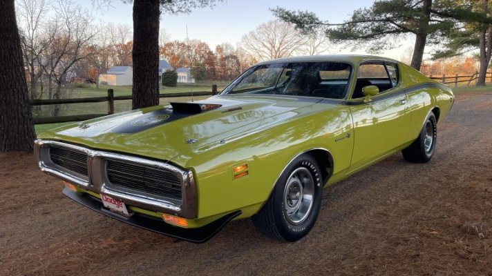 '71 Dodge Charger Super Bee 440 Six Pack (54).jpg