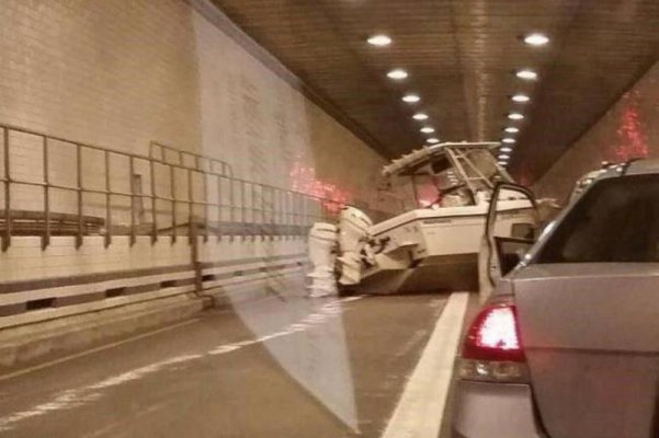Damn-This-Maritime-Traffic-is-Awful-46295.jpg