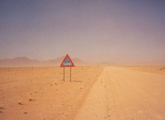 most_insanely_obvious_signs_in_the_world_07.jpg