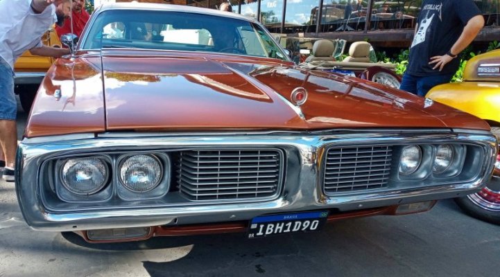 Dodge '74 Charger SE (12)c.jpg