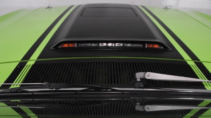 Plymouth '70 Road Runner Air Grabber Hood detail (21)d.jpg