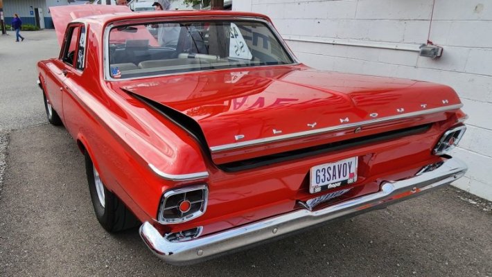 '63 Plymouth Savoy 426 Max Wedge (11)b.jpg