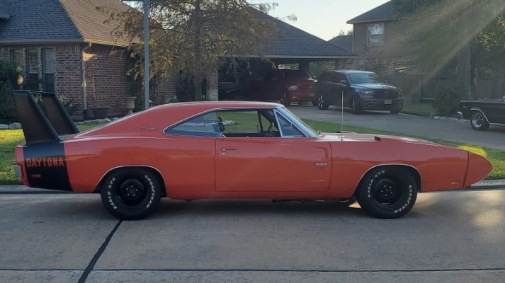 Dodge '69 Hemi Charger Daytona (26).jpg