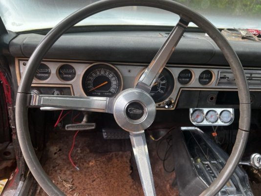 owner-fixed-99-of-this-old-1966-plymouth-barracuda-check-out-the-backlight_3.jpg